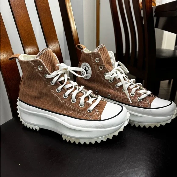 Converse Brown and White Run Star Hike Shoes - Picture 1 of 6